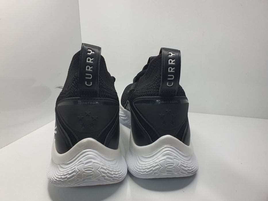 Маратонки Under Armour Curry 8

Чисто нови с кутия.

Размер 42.5  стел