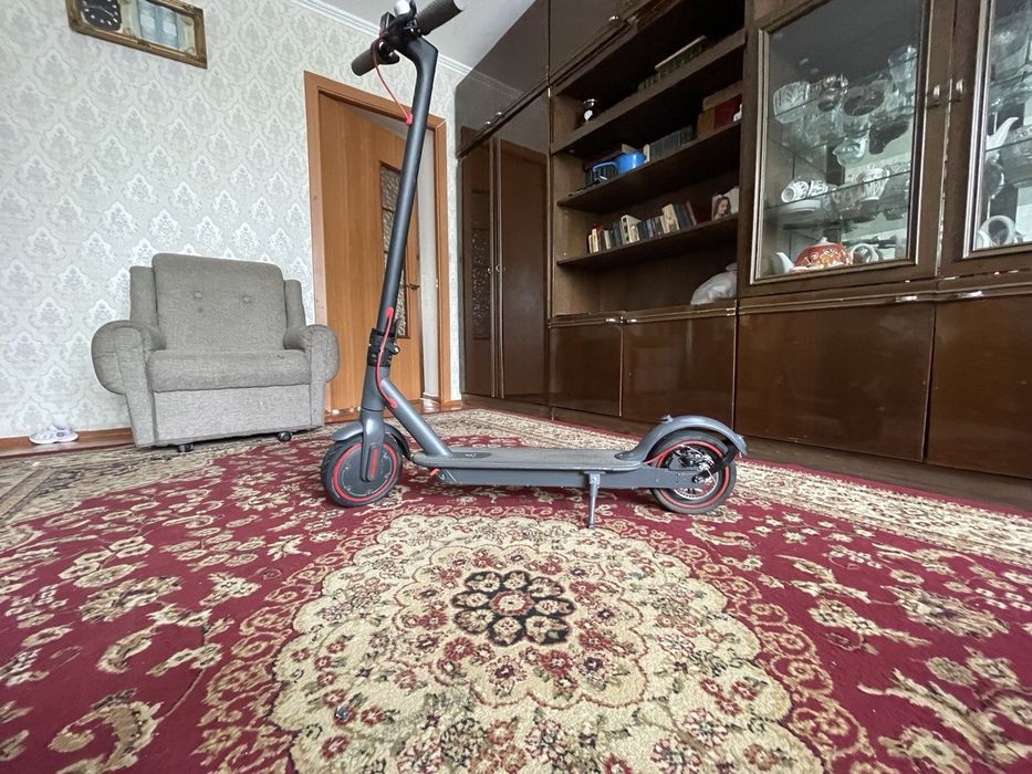 Электросамокат  KUQUAY