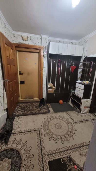 Продам  3 -х комнатную кв в районе Достык