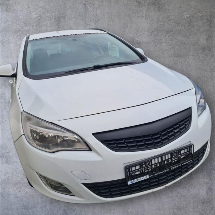 Furtun admisie Opel Astra J alb Y40R 1.7 cdti 92 kw A17DTR