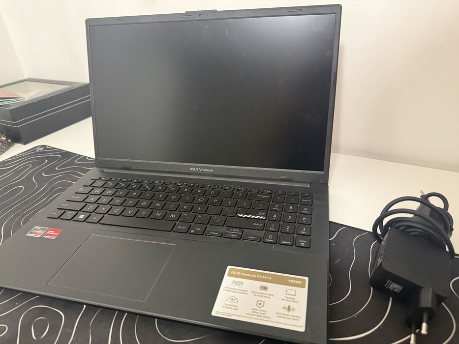 Laptop ASUS L1504F – rapid, stare foarte bună, perfect pentru școală/birou