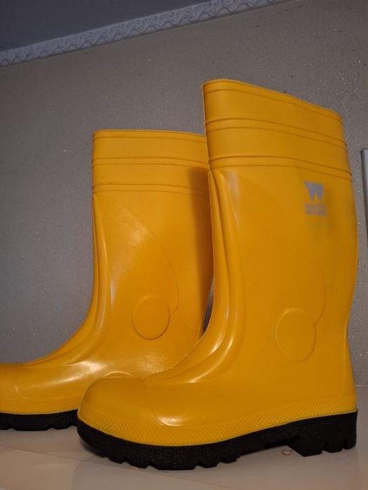 Bocancide lucru cu bombeu metalic