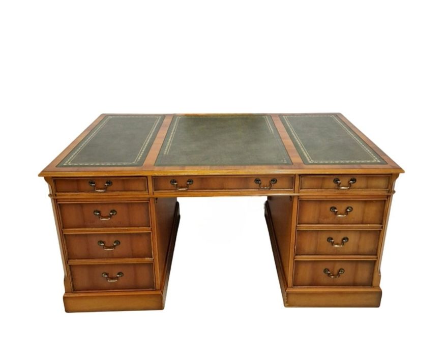 Антично бюро Chesterfield Честърфийлд