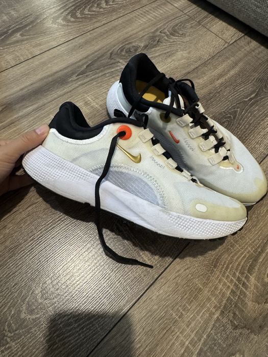 Кроссовки nike react escape