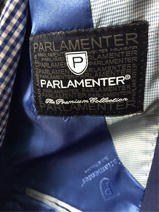 Костюм,брюки,рубашка,галстук