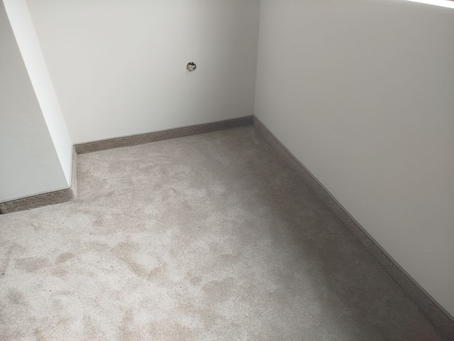 Гумена подложка за мокет