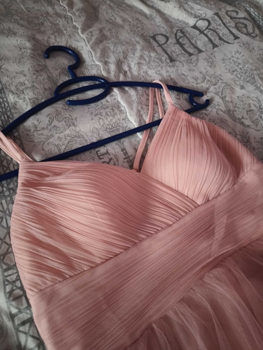 Рокля в бледо розово