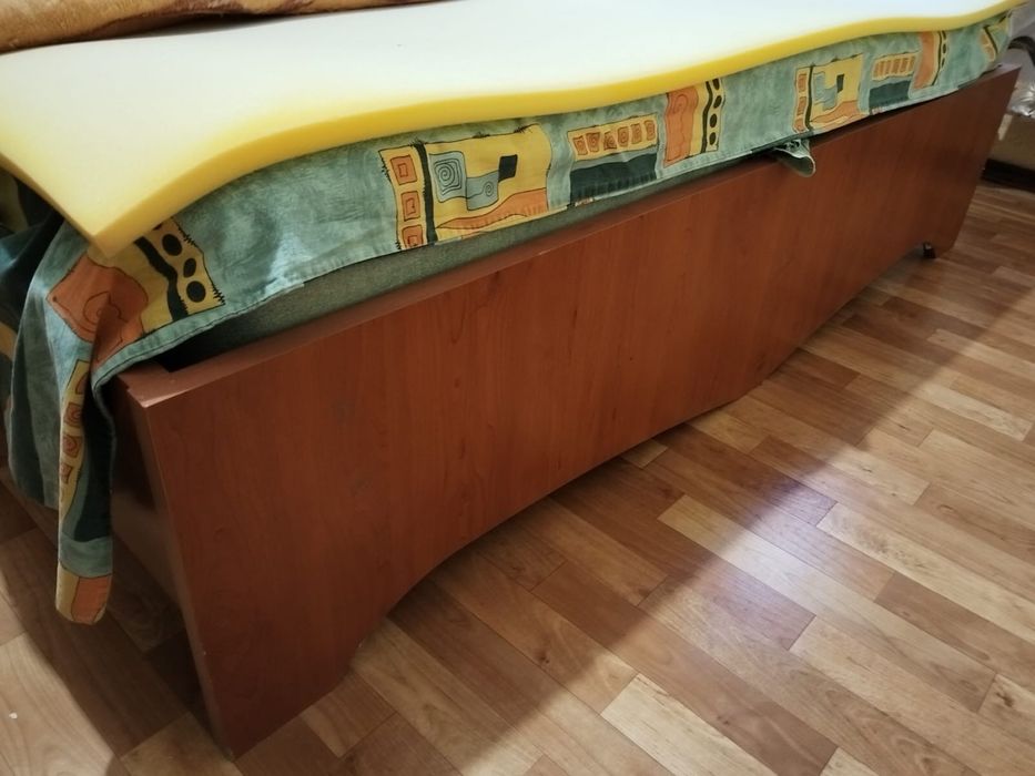 Двухспальная б/у кровать