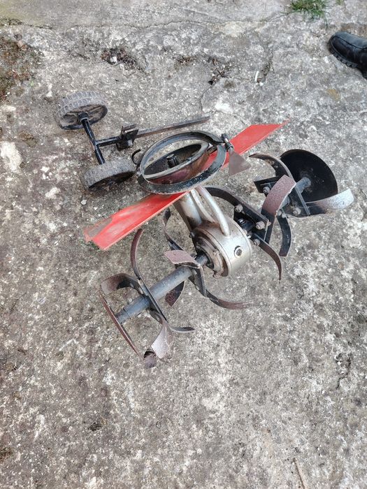 Продавам Мотоколтиватор(мотофреза) Briggs and Stratton