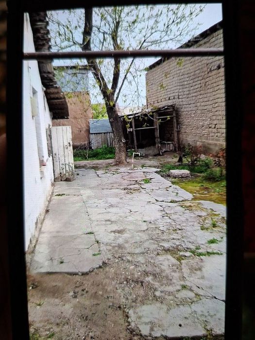 xovli sotiladi 5sotiq adres qorasuvda narxi 50000$ deyapmiz yana kelis