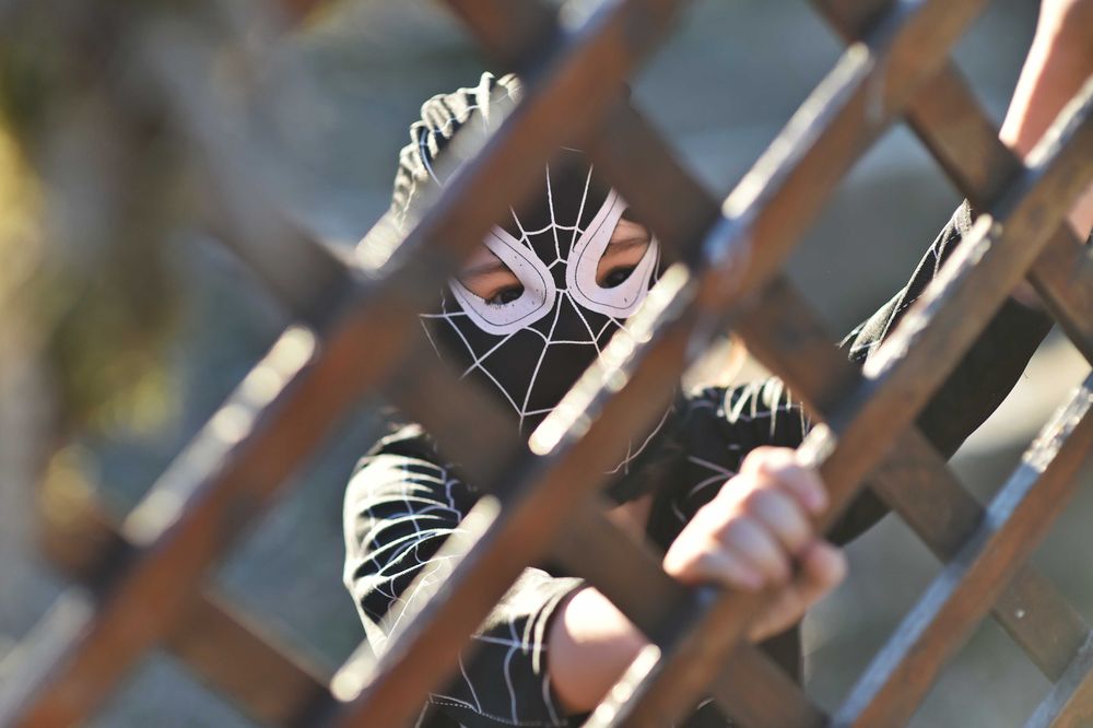 costum carnaval  Spiderman NOU, marimi S, M, L negru