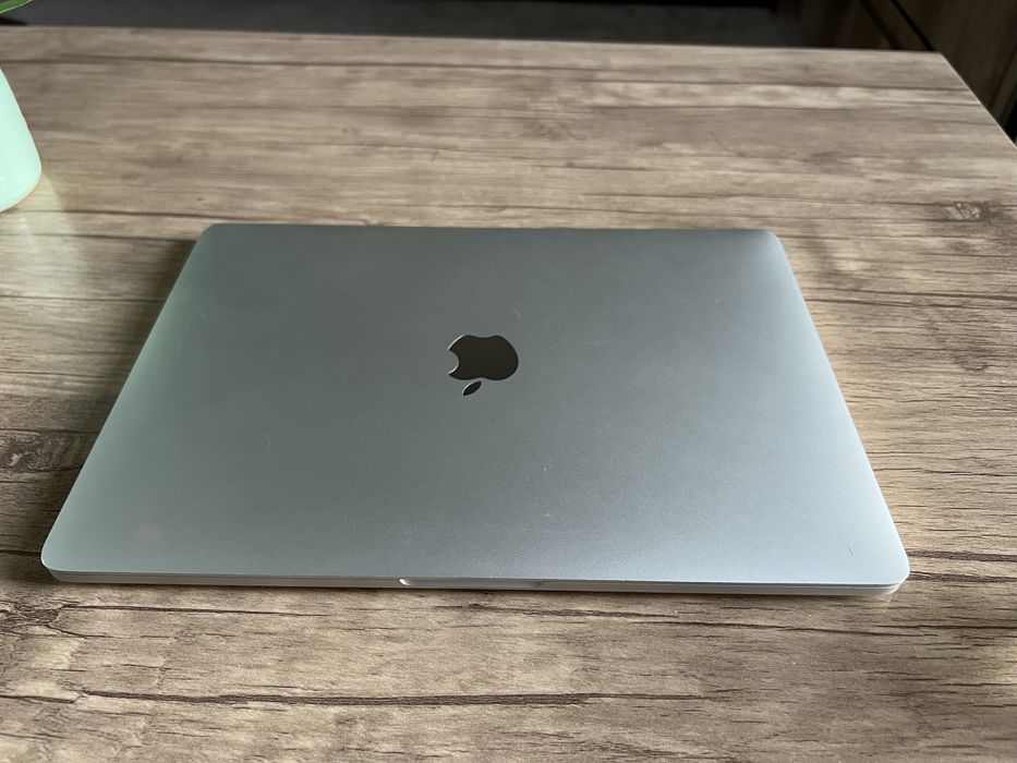 MacBook Pro 13” 2017 | i5 | 8GB RAM | Ventura | ishlashi yaxshi