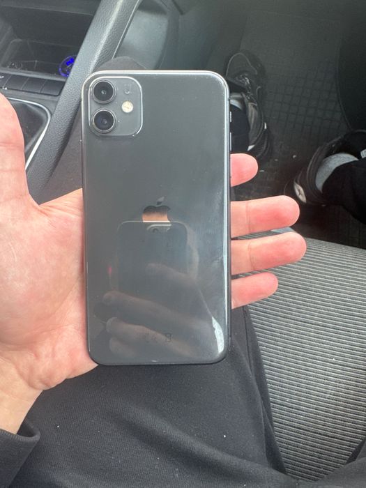 iPhone 11 64 gb .