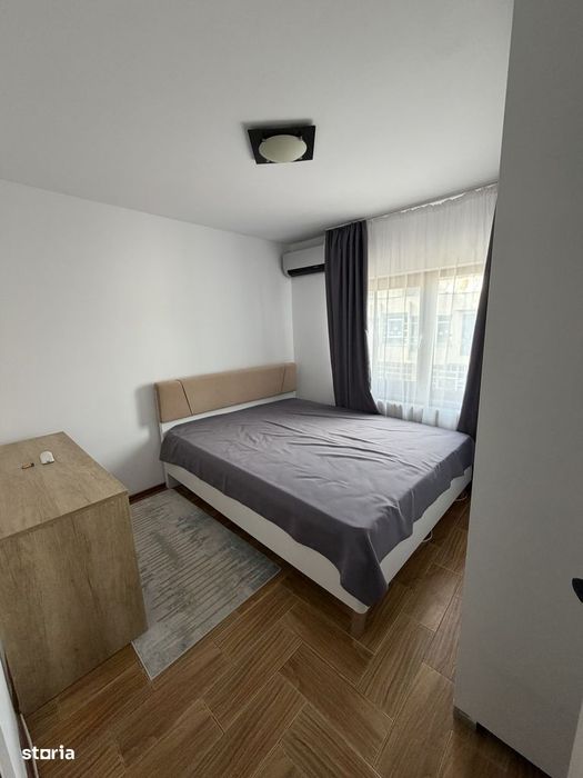 Apartament 3 camere de închiriat. Direct proprietar.