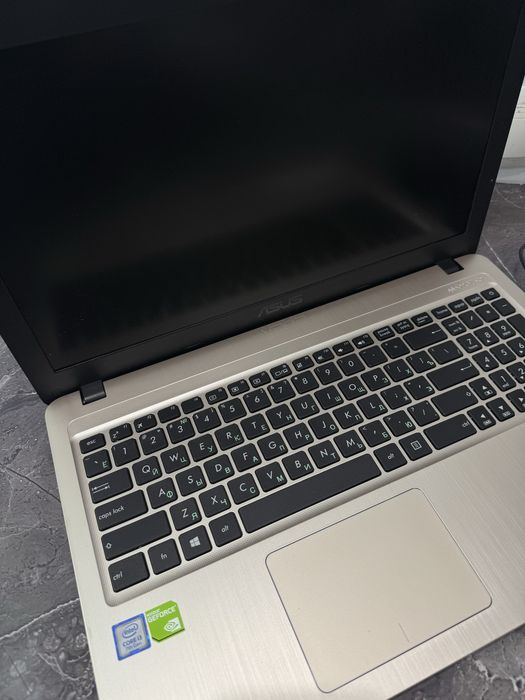 Acer Core i3-7 озу:8 250ssd (г.Актау 7мкр 12д) лот 104/4849