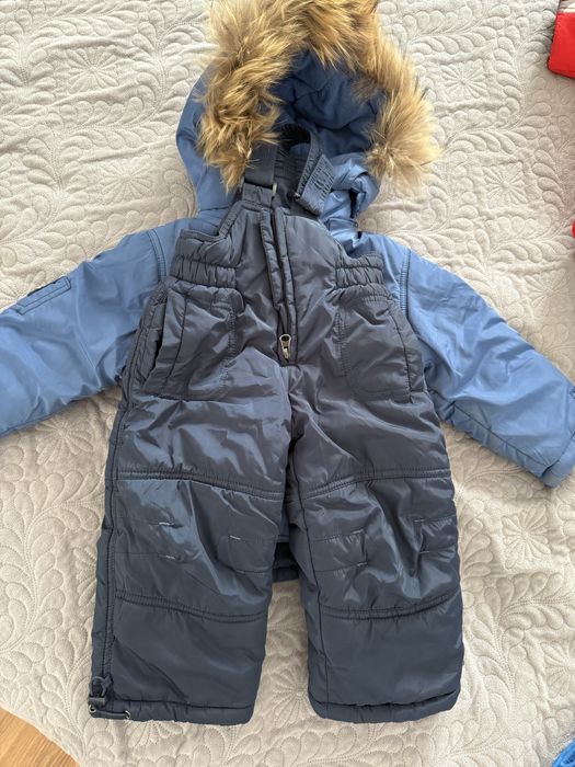 Продается комбинезон на мальчика, ростовка 74 см