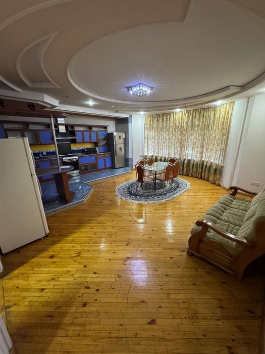 Продается Ойбек 288 м