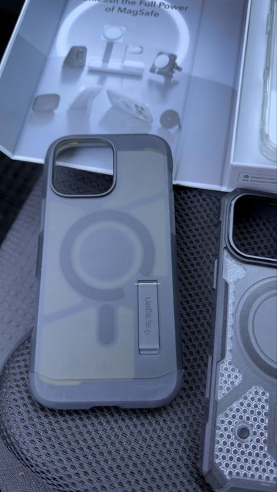 Huse Iphone 16 pro max, pret pachet