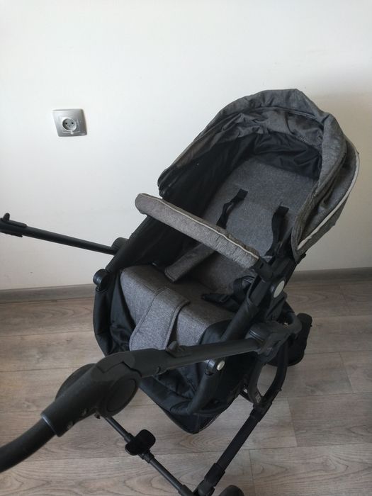 Коляска детская универсальная