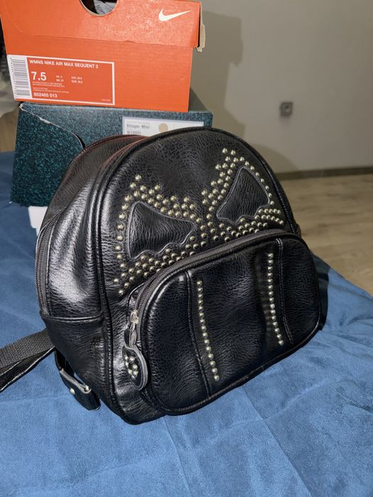 Черна кожена чанта