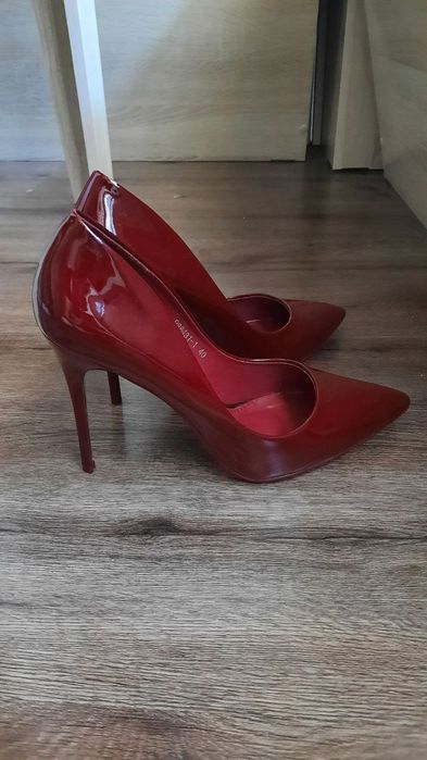 Туфли-лодочки, шикарные!