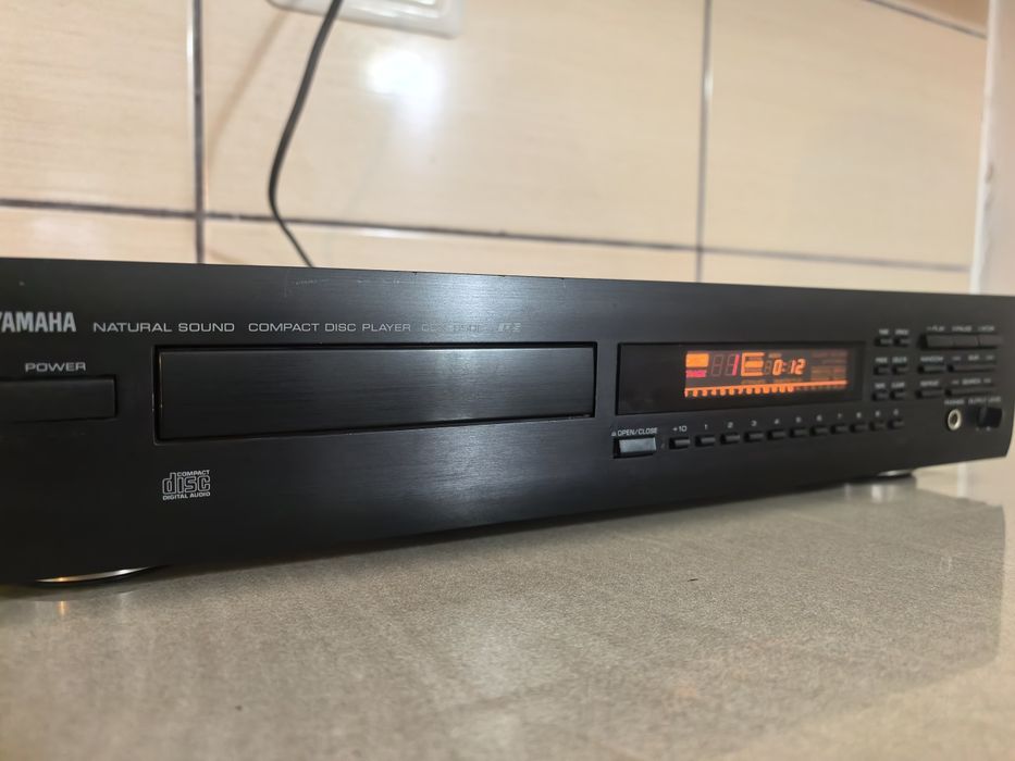 Cd player Yamaha CDX 550E