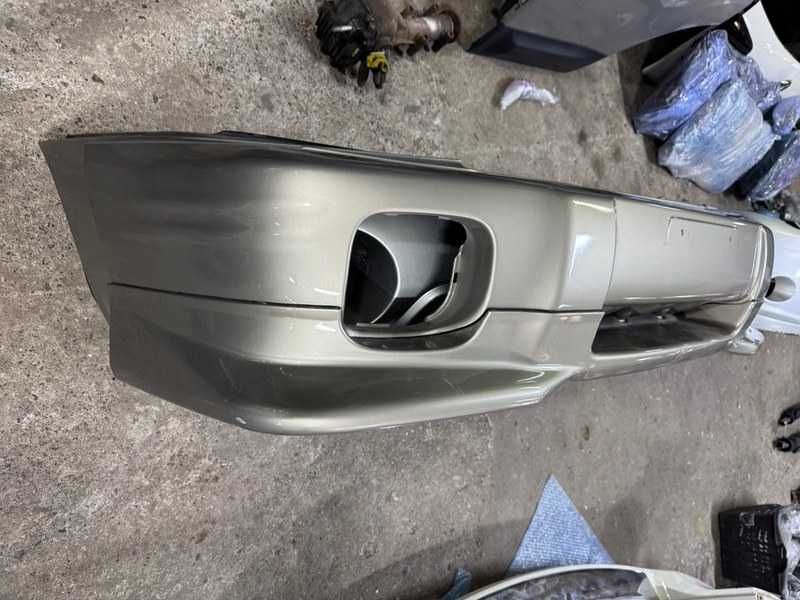 Бампер передний Subaru Forester SF5