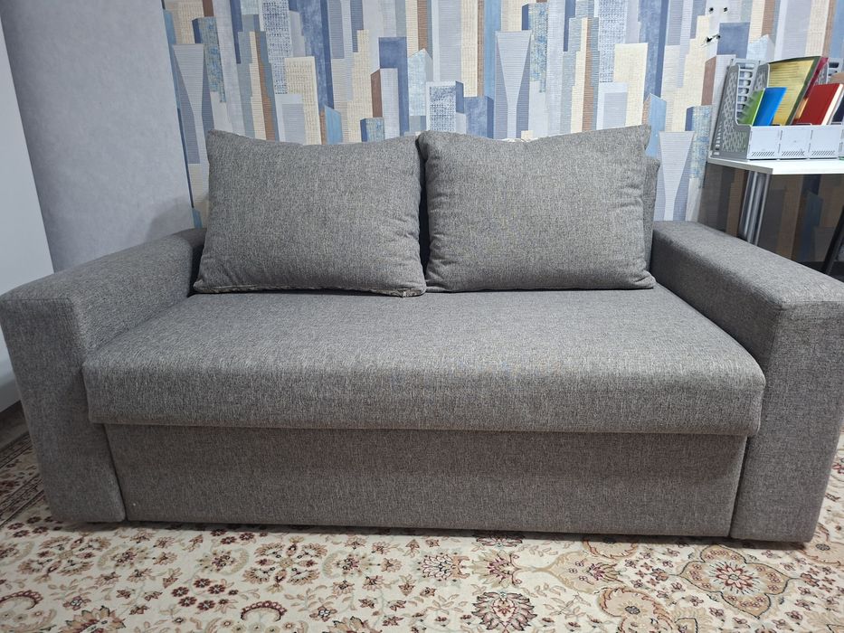 Диван, продам срочно