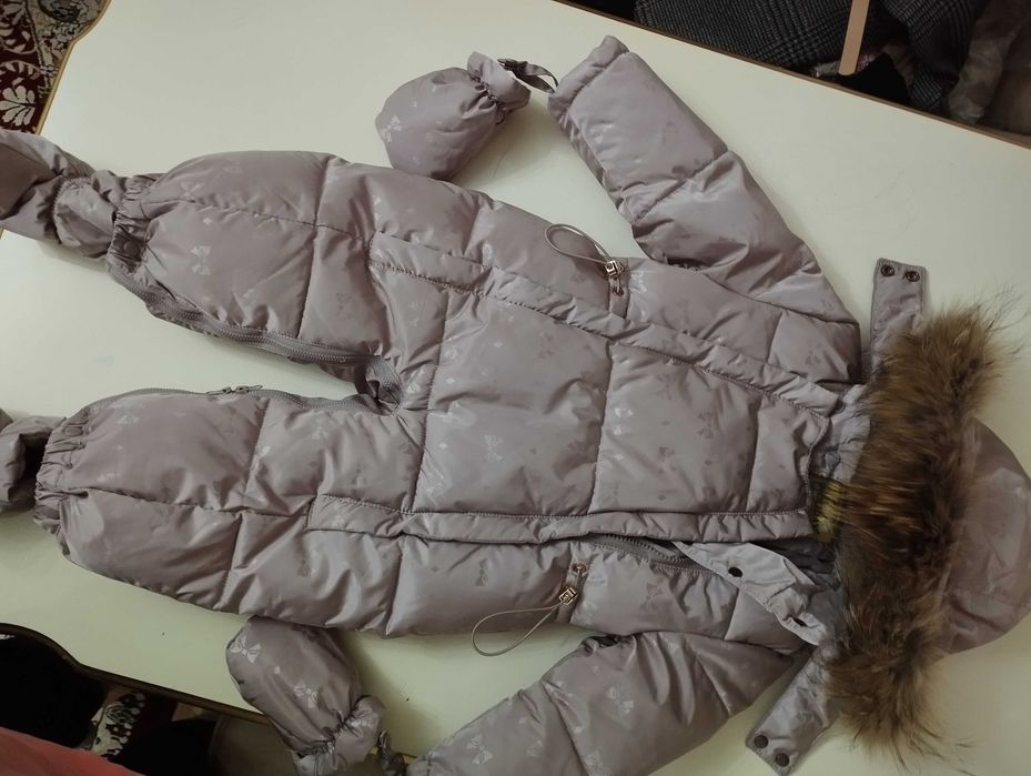 Kombenzon qiz bolaga