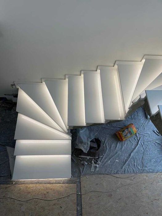 Trepte contratrepte Compozit marmura Thassos Rasinat 2 cm polished