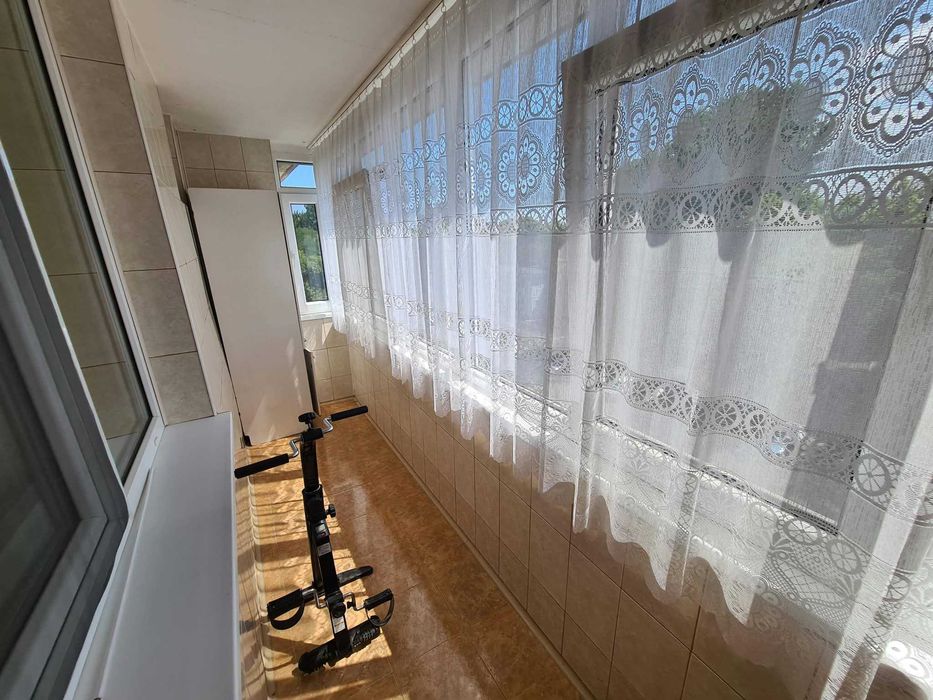 Vând apartament cu 3 camere