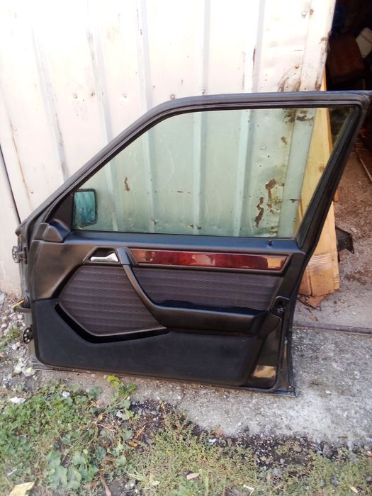 Части за Мерцедес 124