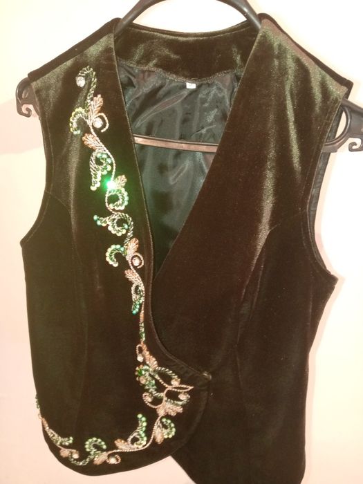 Срочно продаётся бешпет и кәжекей!