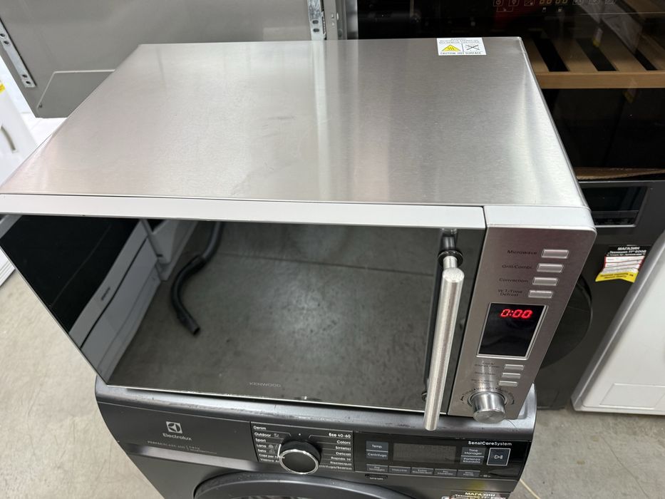 Микровълнова фурна  30литра