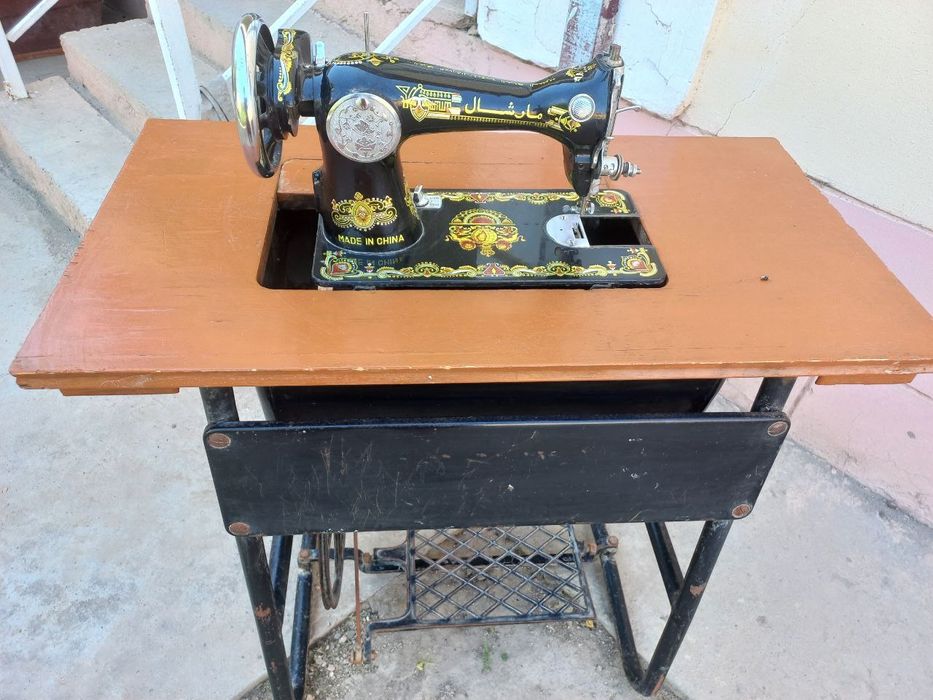 Tikuv mashinasi sotiladi