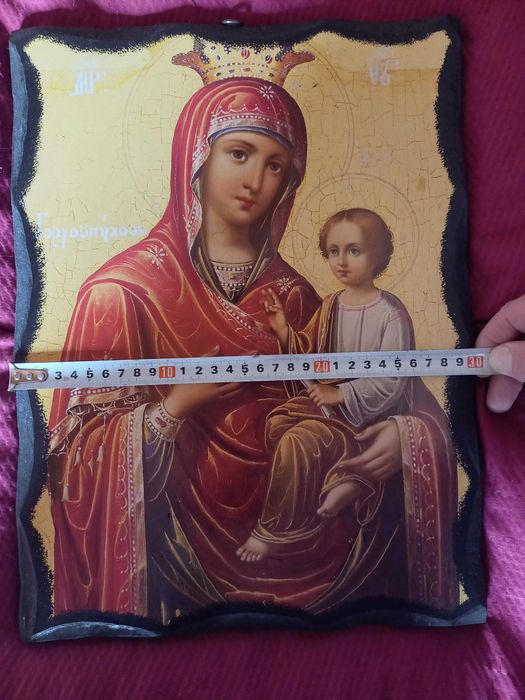 Ръчно изработена икона от дърво