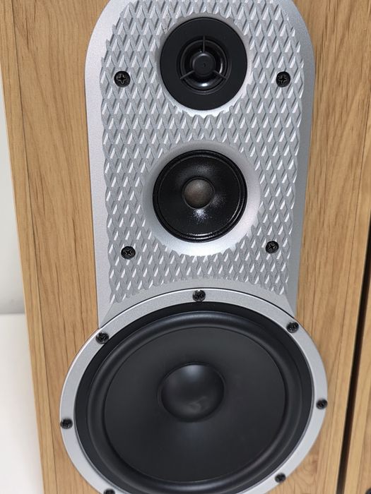 Качествени датски тонколони Eltax Silverstone 160 (цвят Бук)