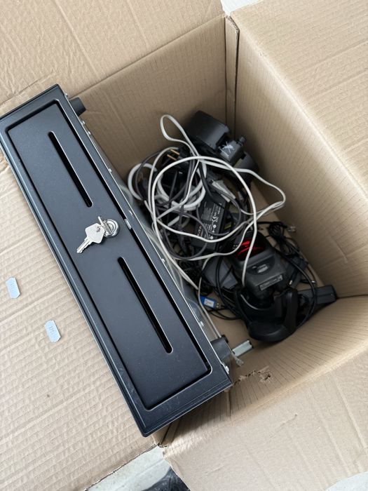 Касова система + POS терминал + четец на карти