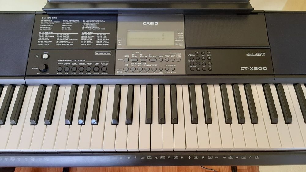 Casio CT-X800 синтезатор