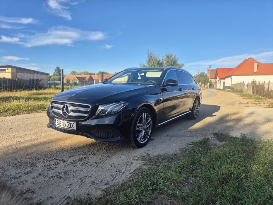 MERCEDES-BENZ E-Class