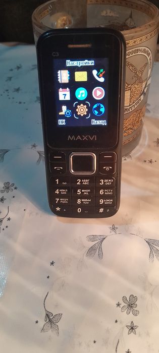 Сотовый телефон     для  связи в отличном состоянии