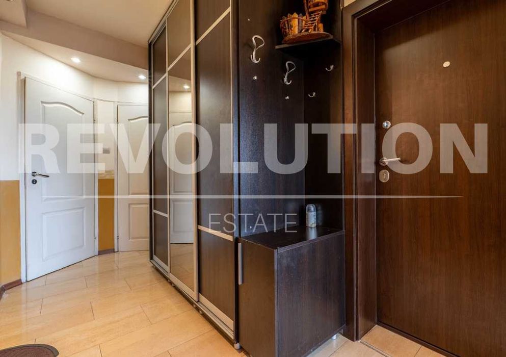 Дава се под наем Тристаен апартамент в Пловдив, Кършияка - 90 кв.м за 450 € - Снимка #11