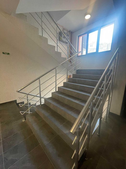 Продава се Тристаен апартамент в Търговище, Център - 100 кв.м за 1204 €/кв.м - Снимка #12