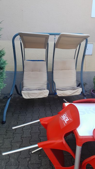 Balansoar gradina foarte frumos