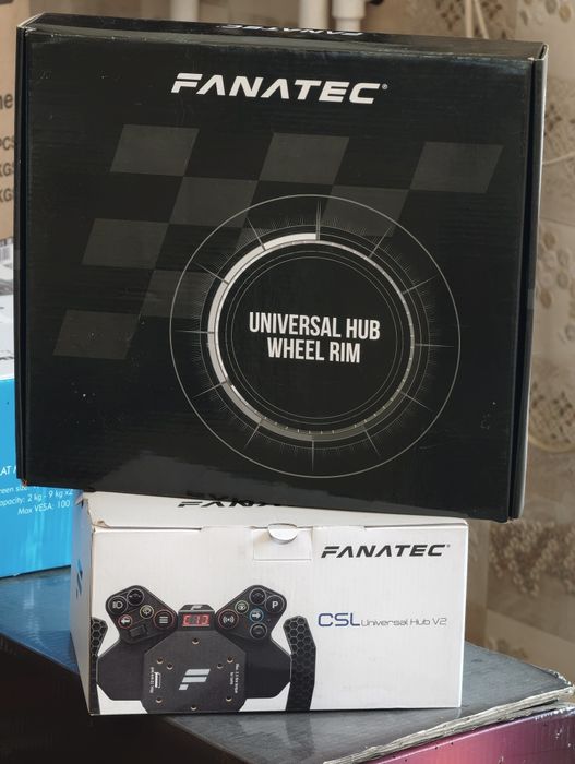 Volan Fanatec Podium Rim R300 cu CSL Universal Hub V2
