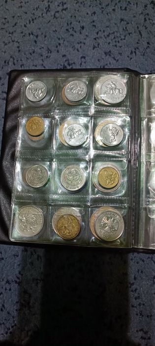 Продам много иностранных монет