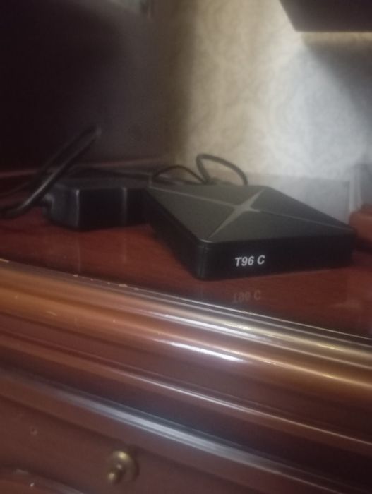 Срочно продам телевизор