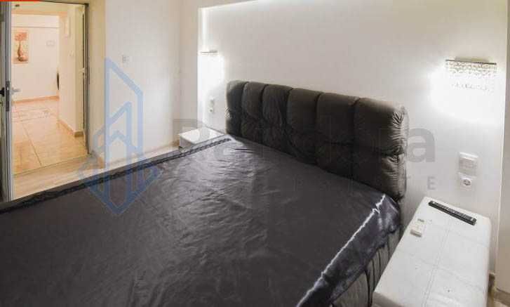 Дава се под наем Тристаен апартамент в София, Център - 76 кв.м за 499 € - Снимка #1