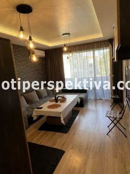 Продава се Многостаен апартамент в Пловдив, Христо Смирненски - 75 кв.м за 2000 €/кв.м - Снимка #3