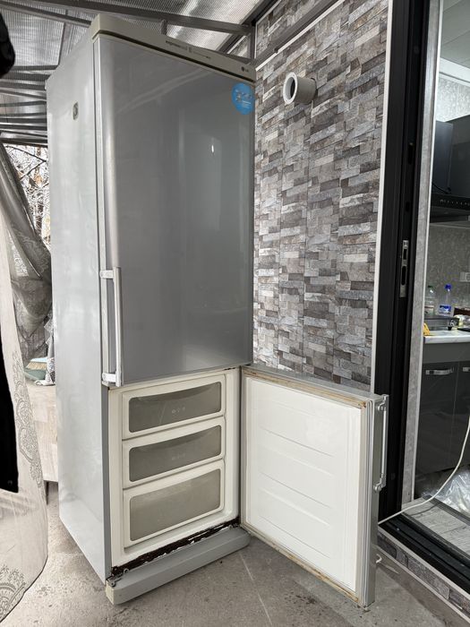 Продаю GL холодилник рабочий хорошийсастаяни